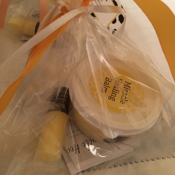 ❤️‍🩹BEST IN BEAUTY PICK! ❤️‍🩹 #miraclehealingbalm 🐝😊⭐️ GIFT 💝 SET - Picture 3 of 11